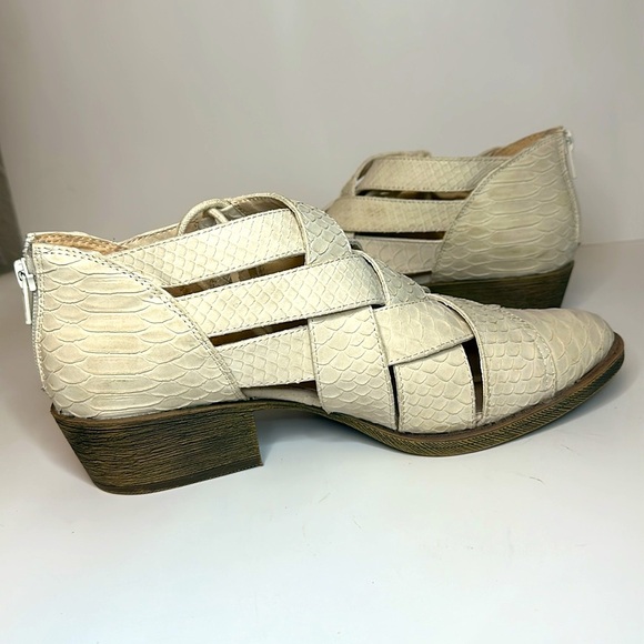 Coconuts by Matisse Lux Shootie Womens Shoes Size 9 Back Zip Side Ties Snakeskin - Picture 6 of 14